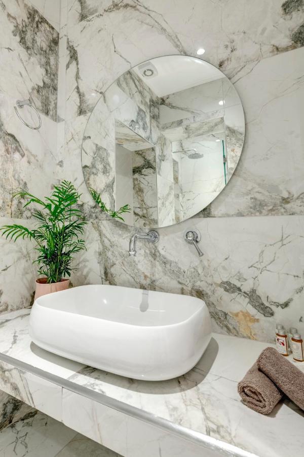 Amare Boutique Suites Ermoupoli Exterior photo